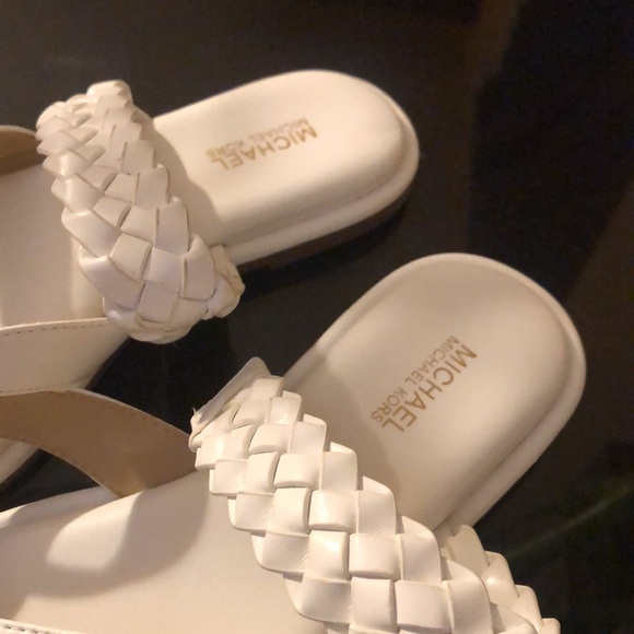 Sandals - Picture 2 of 6